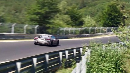 Corvette E-Ray 2024: protótipo pega fogo durante testes na Espanha