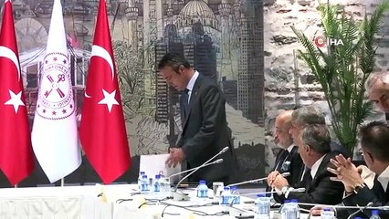 Bakan Kasapoğlu ile Bakan Nebati, TFF ve Kulüpler Birliği ile bir araya geldi