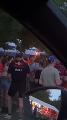 Fãs de Max Verstappen queimam merchandising de Hamilton