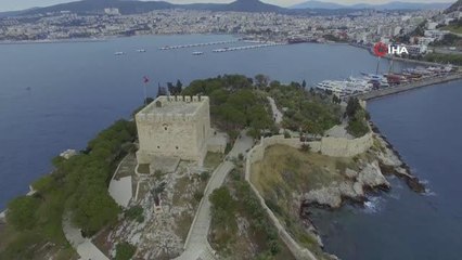 Aydın haberleri! Kuşadası Güvercinada Kalesi'ni üç ayda 100 bin kişi ziyaret etti