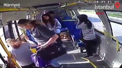 Pendik'te İETT otobüsünün çarptığı minibüste korku dolu anlar kamerada