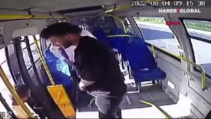 Her şey bir anda oldu! İETT otobüsünün çarptığı minibüste korku dolu anlar kamerada