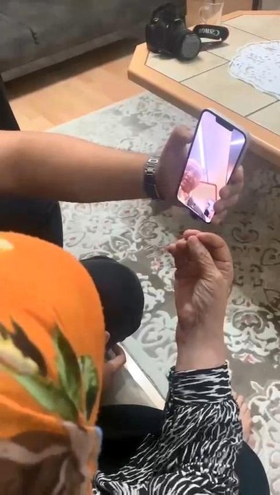 Yaşlı kadından Cumhurbaşkanı Erdoğan'a: "Allah seni başımızdan eksik etmesin"