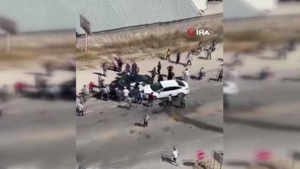 Son dakika haber... 9 kişinin yaralandığı feci kaza kamerada