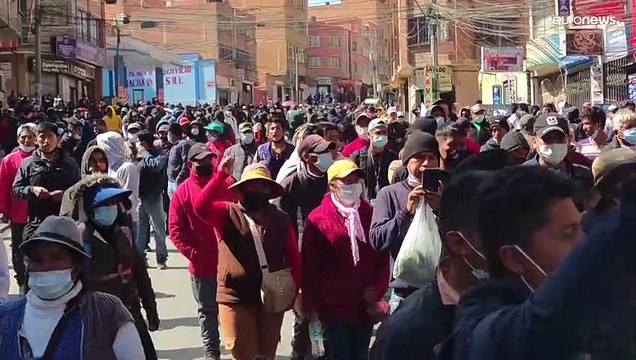Bolivia, ancora scontri tra Polizia e associazione coltivatori di coca