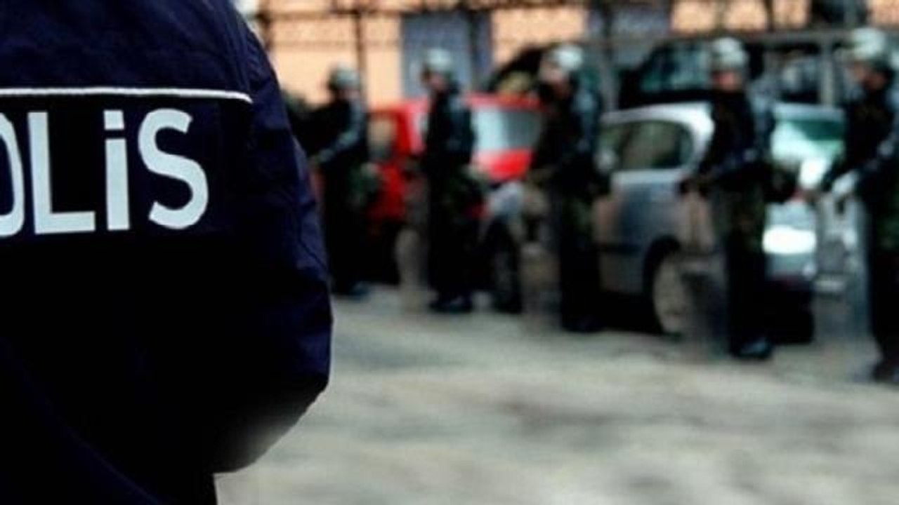 Son Dakika: Emniyet KPSS skandalı ile ilgili düğmeye bastı! Yediiklim Yayınevi'ne ait 2 adreste arama başlatıldı