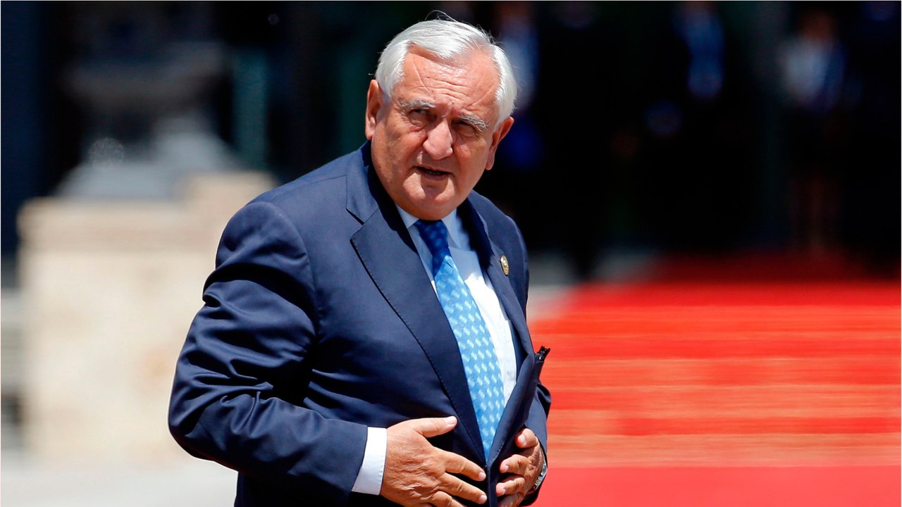 GALA VIDÉO - Jean-Pierre Raffarin a 74 ans : qui est sa fille unique Fleur ?