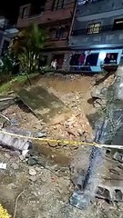 Se colapsó muro en la entrada a Santo Domingo, Medellin
