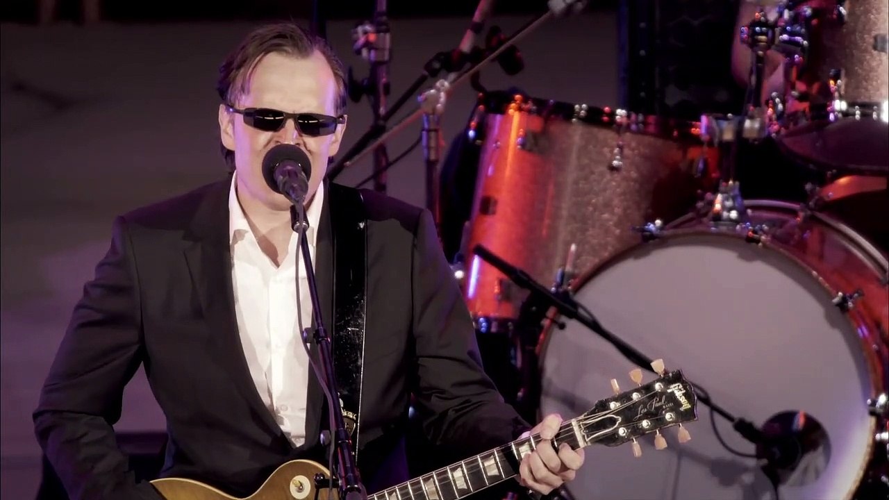 Sloe Gin (Tim Curry cover) Joe Bonamassa (live) video Dailymotion