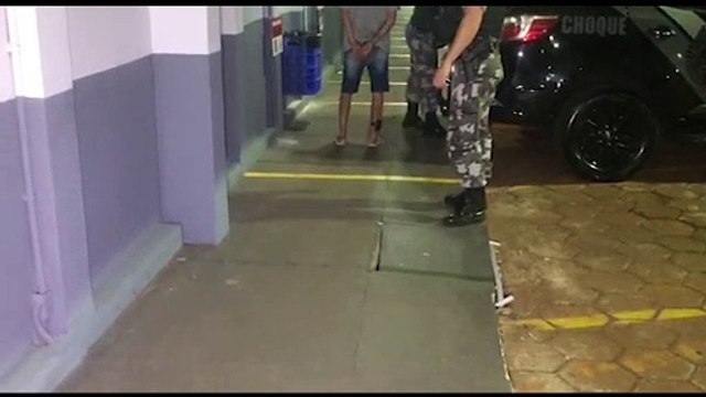 Homem usando tornozeleira eletrônica é detido pelo Choque com mandado de prisão em aberto