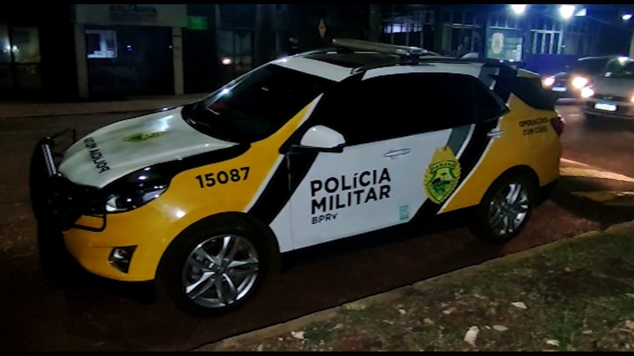 Jovem preso com cigarros contrabandeados na BR-467 é levado para a Polícia Federal