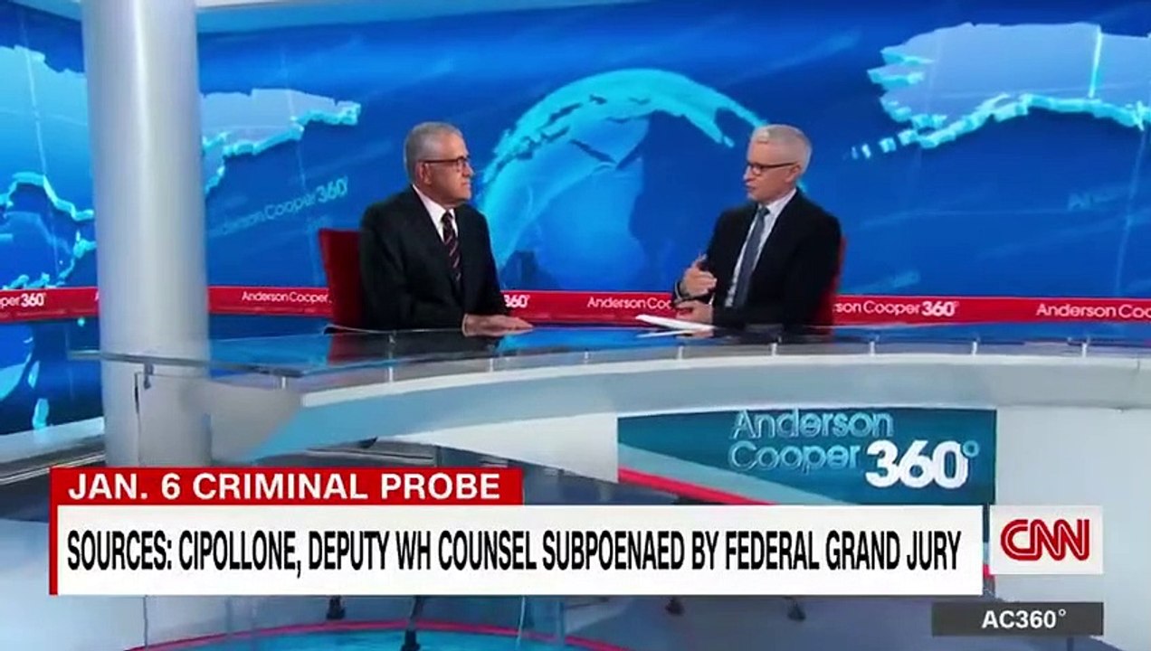 What Toobin says is a 'big deal' development in the Jan. 6 criminal probe