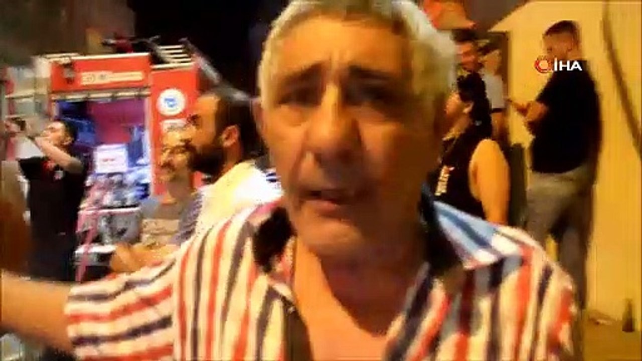 Çorlu'da gece yarısı korkutan yangın: Mahalleli sokağa döküldü