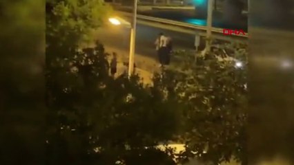 Büyükçekmece'de eşini sokak ortasında darbedene çevredekilerden müdahale