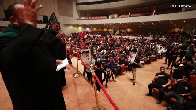 Irak : le leader chiite Moqtada Sadr réclame la dissolution du Parlement