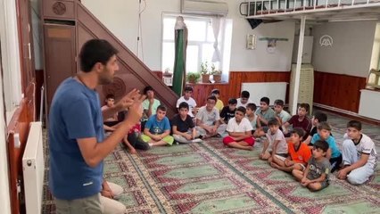 Kur'an kursu öğrencileri işaret dili öğreniyor