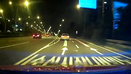 택시기사의 40km 추격전...경찰차 들이받은 60대 음주운전자 붙잡아 / YTN