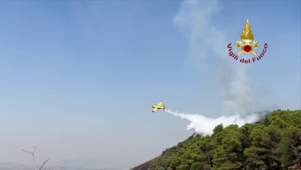 Incendi, in Sicilia in 24 ore 137 interventi dei Vigli del Fuoco