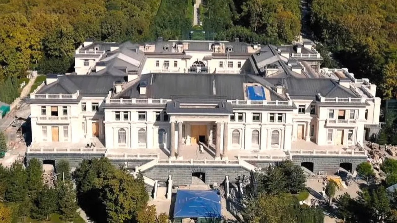 Vermögen beschlagnahmt: Steuerfahnder nehmen 'Putins Architekten' hoch