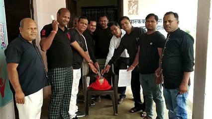 ग्राम विकास अधिकारियों ने किया कलमबंद आंदोलन का आगाज