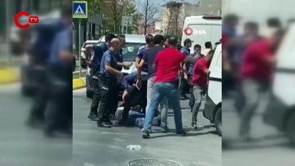 Sultanbeyli’de trafik kazası sonrası iki grup arasında bıçaklı kavga