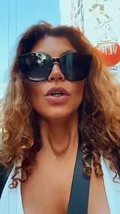 Nawell Madani a été filmée en secret dans la rue avec sa fille. @ Instagram / Nawell Madani