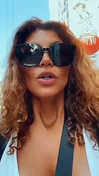 Nawell Madani a été filmée en secret dans la rue avec sa fille. @ Instagram / Nawell Madani