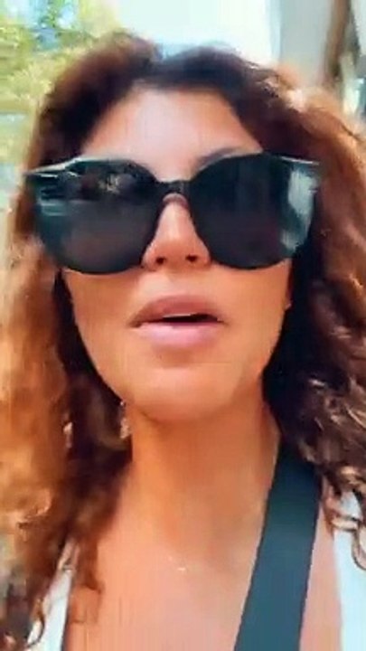 Nawell Madani a été filmée en secret dans la rue avec sa fille. @ Instagram / Nawell Madani