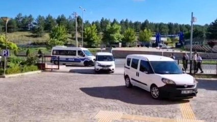 18 yaşındaki gencin silahla alıkonulduğu ihbarı ekipleri harekete geçirdi: 11 gözaltı