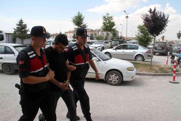 Motosiklet hırsızlığı şüphelilerini kamera görüntüleri ele verdi