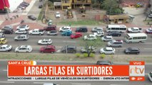 Largas filas en surtidores