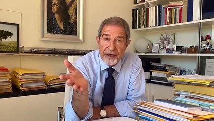 Nello Musumeci annuncia le dimissioni