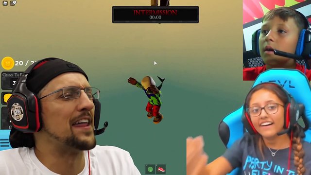 ROBLOX RONALD 3! FGTeeV vs The Mad Scientist Lab ESCAPE! (Use Star Code- FGTeeV)