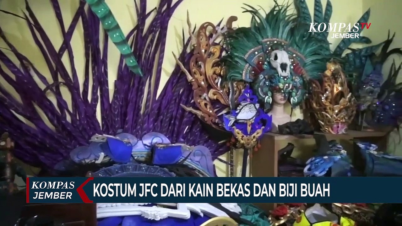 Kostum JFC Terbuat dari Sisa Potongan Kain dan...