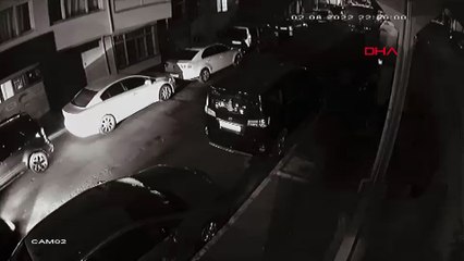 Araçla ayağının üzerinden geçen kişiyi bıçaklayarak öldürdü