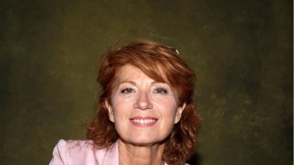 GALA VIDEO - Véronique Genest mariée depuis 30 ans avec Meyer : “L’herbe n’est pas meilleure ailleurs”