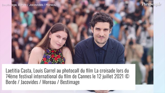 Laetitia Casta au naturel : topless sur la plage, l'actrice est sublime !