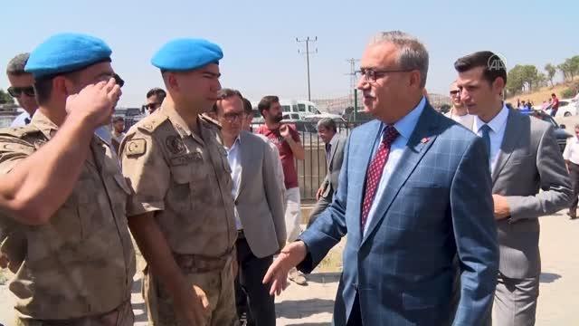 Diyarbakır haberi! Diyarbakır Valisi Su, Kulp, Lice ve Kocaköy ilçelerinde vatandaşlarla görüştü