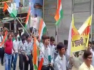 तिरंगा यात्रा में गूंजे भारत माता के जयकारे