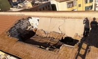 Porto Torres (SS) - Crolla parte del tetto di un'abitazione (05.08.22)