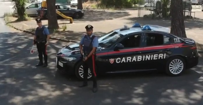 Torre Annunziata (NA) - Spaccio di droga con baby pusher: arresti nel quartiere Poverelli (05.08.22)