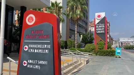 Son dakika haber | Uyuşturucu operasyonunda gözaltına alınan 5 kişiden 3'ü tutuklandı