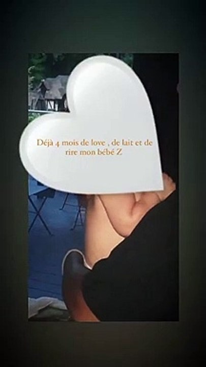 Amel Bent et son fils Zayn, 4 mois, en plein fou rire