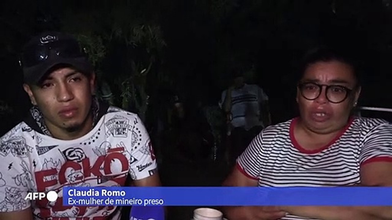 Familiares aguardam resgate de trabalhadores presos em mina no México