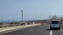 Vehículo en llamas en plena autopista TF-1