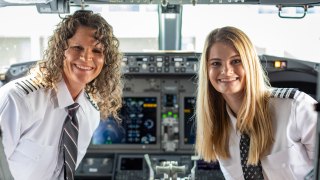 Mother-Daughter Pilot Duo Make Southwest Airlines History