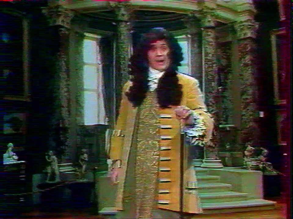 charlot gardien de musee