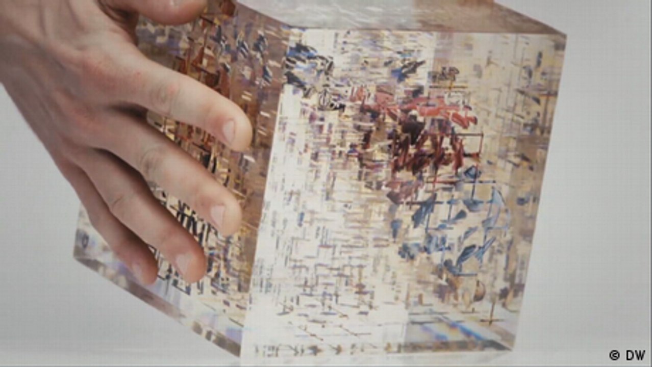 Anamorphic glass art by Thomas Medicus video Dailymotion