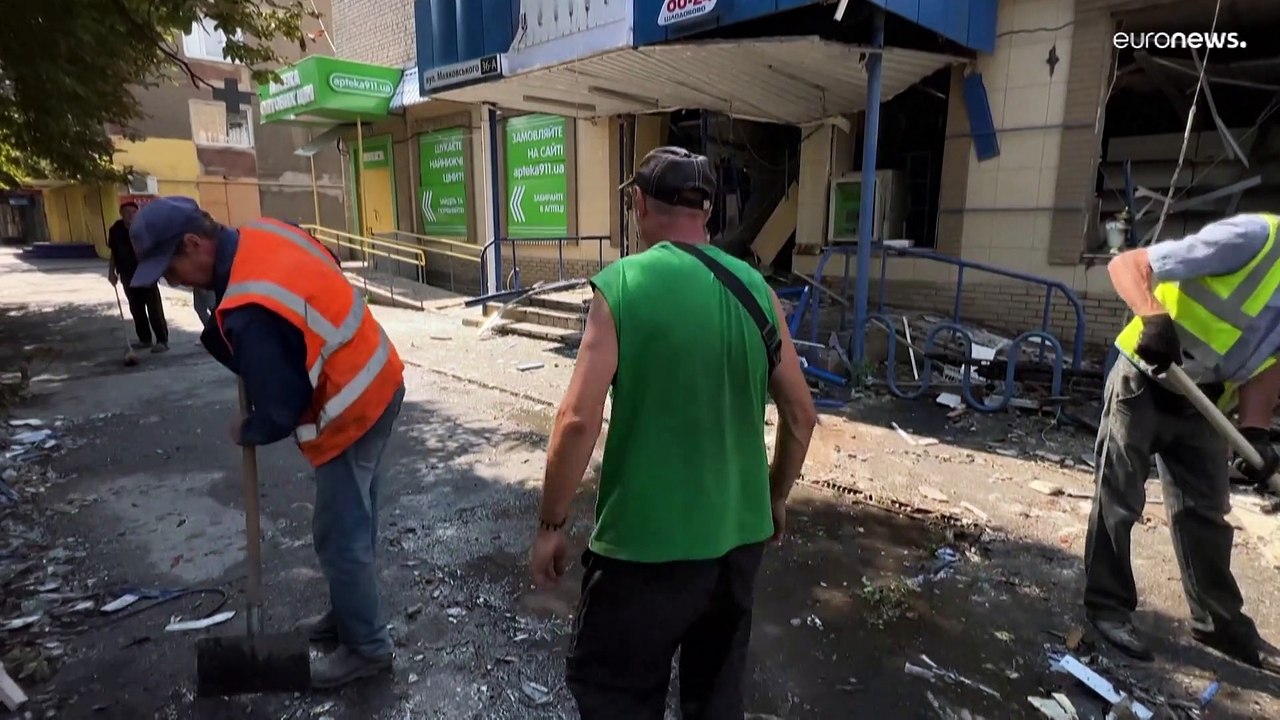 Россия и Украина обвиняют друг друга в обстреле крупнейшей в Европе Запорожской АЭС