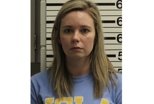 Texas Teacher Who Sexually Abused Middle School Boy Has Prison Sentence Delayed After Giving Birth